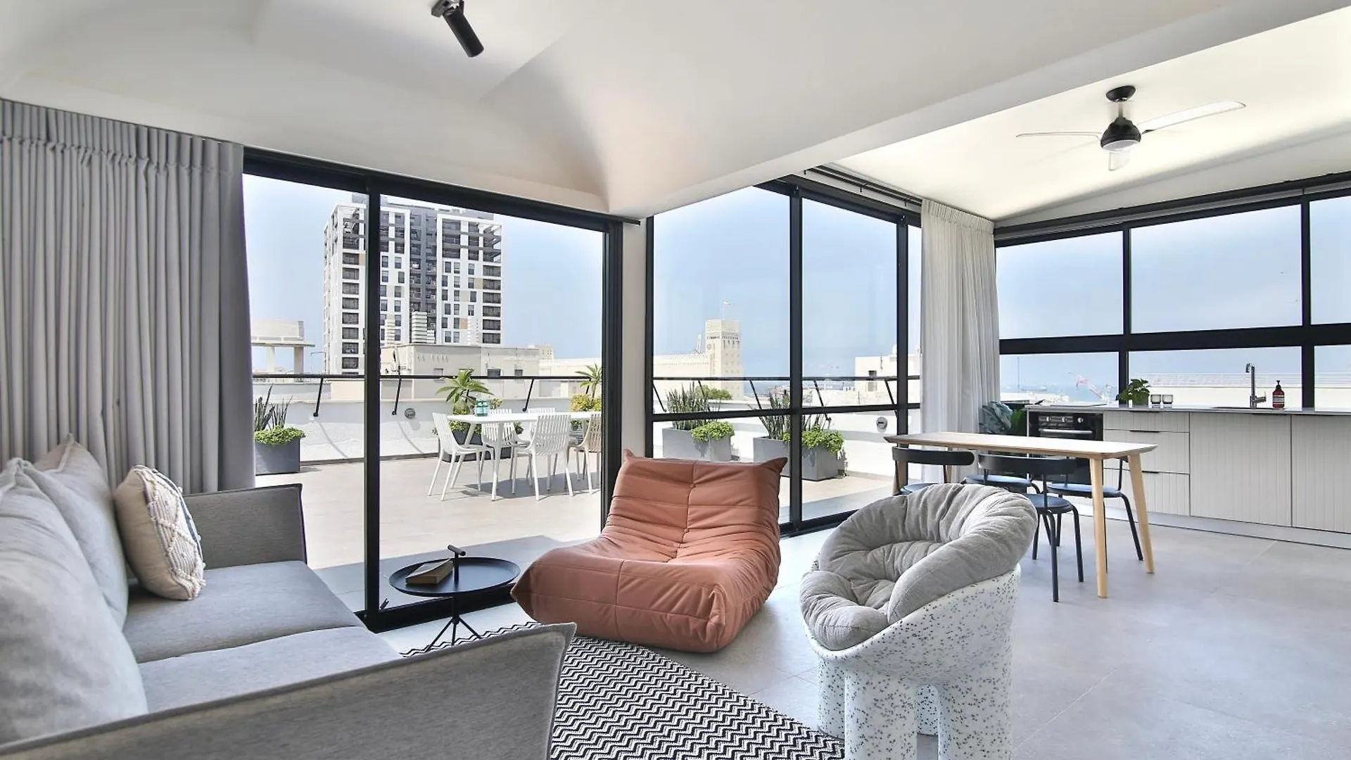 Rooftop 42 - Penthouse Haifa